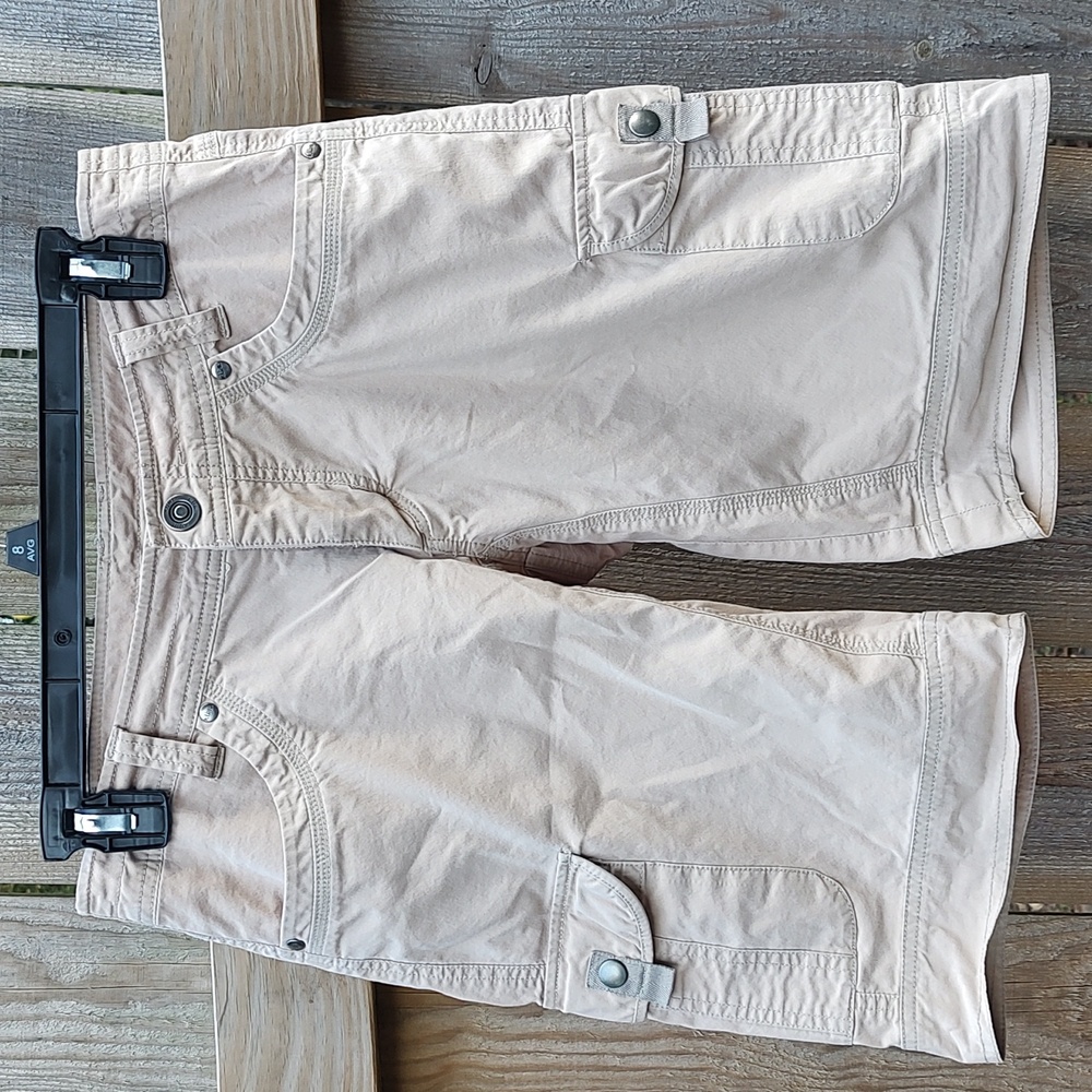 🏵️ Kuhl Khaki Shorts
